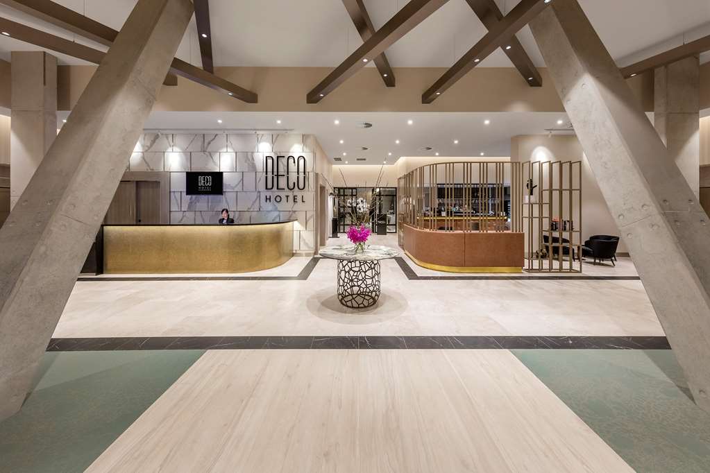 Campbell ACT Sunshine Coast Tourism