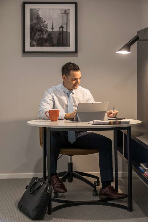 Deco Hotel - Sunshine Coast Tourism 8