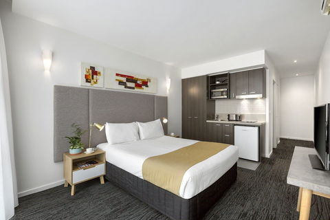 Quest Caroline Springs - Holiday Sunshine Coast 12