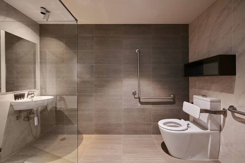 Hotel Kurrajong Canberra - Sunshine Coast Tourism 6