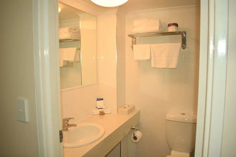 Best Western Parkside Motor Inn - Holiday Sunshine Coast 11