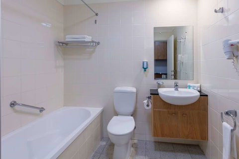 Nesuto Canberra Apartment Hotel - Holiday Sunshine Coast 4