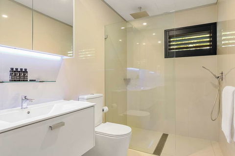 Good Life Suites - Holiday Sunshine Coast 16