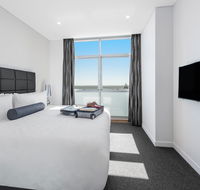 Meriton Suites Chatswood - Holiday Sunshine Coast