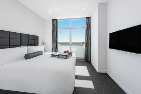 Meriton Suites Chatswood - Holiday Sunshine Coast 0