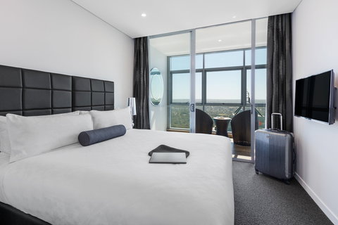 Meriton Suites Chatswood - Holiday Sunshine Coast 4