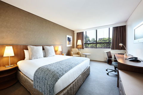 Hotel Urban St Leonards - Sunshine Coast Tourism 3