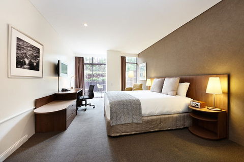 Hotel Urban St Leonards - Sunshine Coast Tourism 4