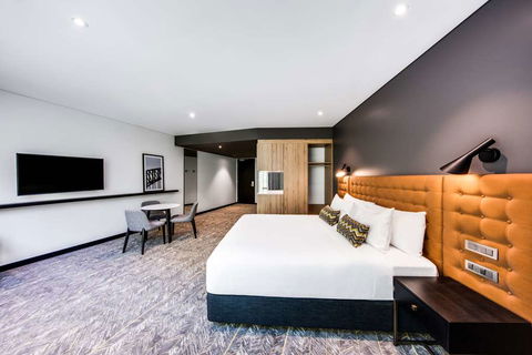 Vibe Hotel North Sydney - Holiday Sunshine Coast 13