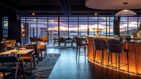 Crowne Plaza Hobart - Holiday Sunshine Coast 11