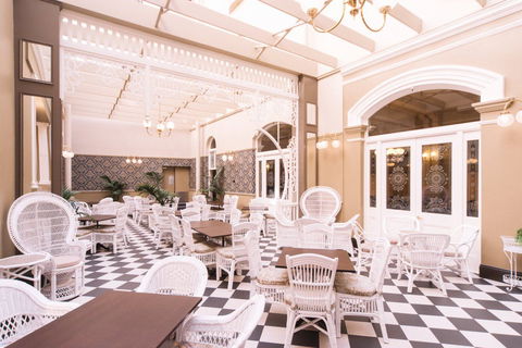Hadley's Orient Hotel - Holiday Sunshine Coast 5