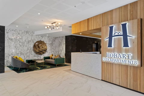 Hobart City Apartments - Holiday Sunshine Coast 1