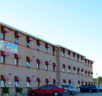 Arena Hotel - Holiday Sunshine Coast