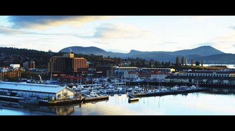 Lenna of Hobart - Sunshine Coast Tourism 0