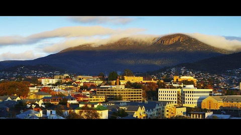 Lenna of Hobart - Sunshine Coast Tourism 2