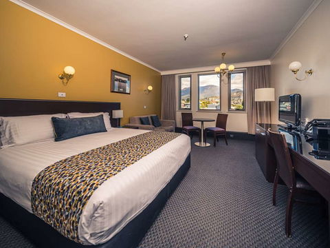 Lenna of Hobart - Sunshine Coast Tourism 7