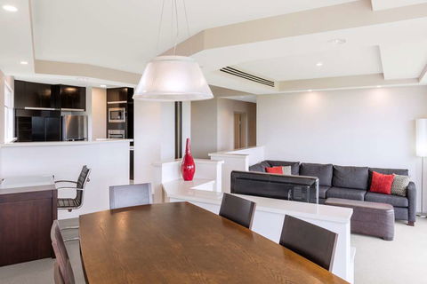 RACV Royal Pines Resort - Sunshine Coast Tourism 13