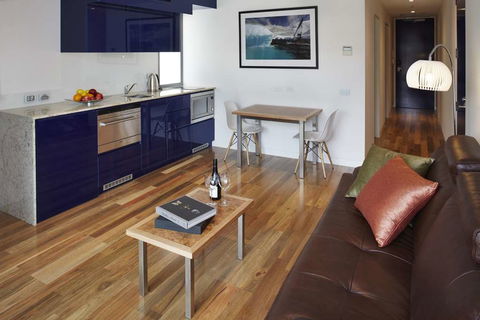 Salamanca Wharf Hotel - Sunshine Coast Tourism 8