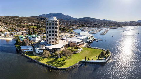 Wrest Point Hotel & Casino - Sunshine Coast Tourism 0