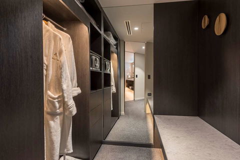 Wrest Point Hotel & Casino - Sunshine Coast Tourism 14