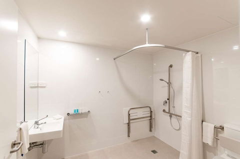 Woodroffe Hotel, Gold Coast - Sunshine Coast Tourism 15