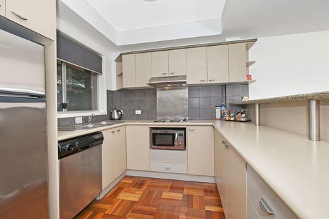 Comfort Inn & Suites Northgate Airport - Sunshine Coast Tourism 7