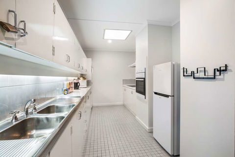 Nightcap at Coolaroo Hotel - Sunshine Coast Tourism 2