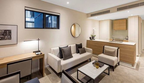 Skye Hotel Suites - Holiday Sunshine Coast 6