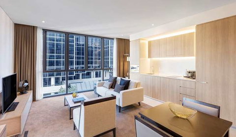 Skye Hotel Suites - Holiday Sunshine Coast 13