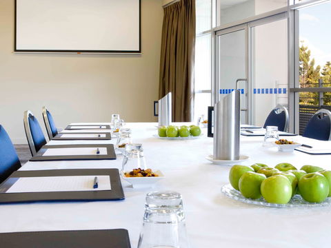 Novotel Sydney Olympic Park - Holiday Sunshine Coast 6