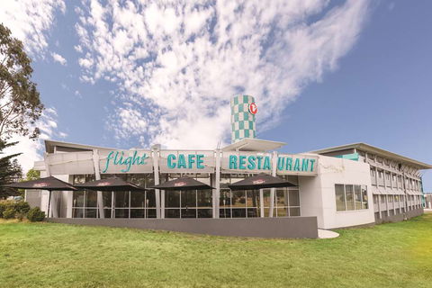 Travelodge Hobart Airport - Sunshine Coast Tourism 3