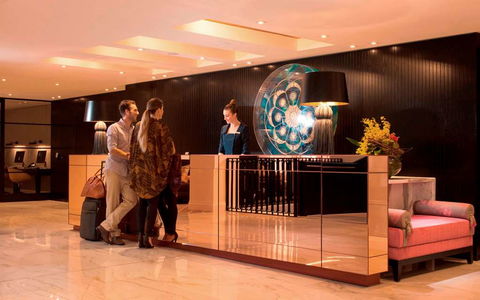 Mayfair Hotel - Sunshine Coast Tourism 3