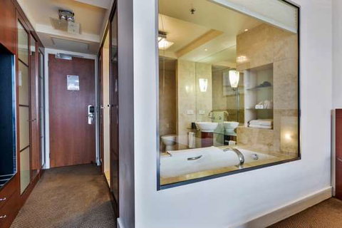 Peppers Waymouth Hotel - Sunshine Coast Tourism 5