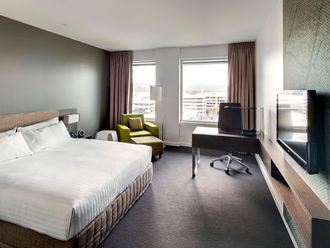 Pullman Adelaide - Sunshine Coast Tourism 7