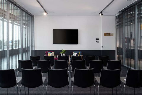 Atura Adelaide Airport - Holiday Sunshine Coast 11