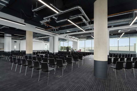 Atura Adelaide Airport - Holiday Sunshine Coast 17