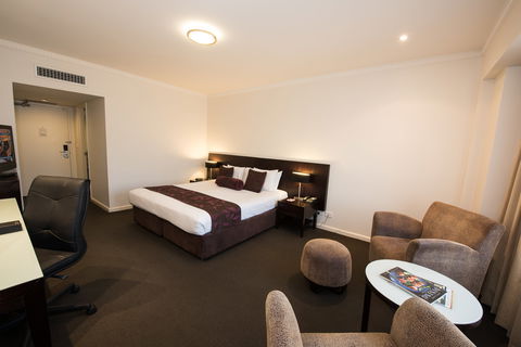 Hotel Grand Chancellor Adelaide - Sunshine Coast Tourism 6