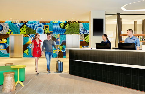 Holiday Inn Express Adelaide City Centre - Sunshine Coast Tourism 5