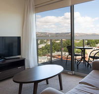 Hume Serviced Apartments - Holiday Sunshine Coast