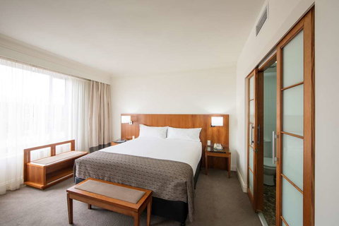 Majestic Roof Garden Hotel - Holiday Sunshine Coast 6