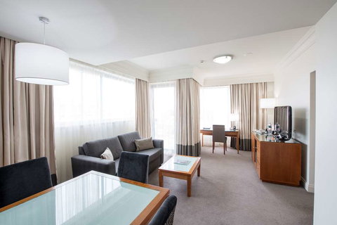 Majestic Roof Garden Hotel - Holiday Sunshine Coast 7