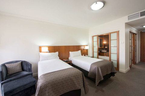 Majestic Roof Garden Hotel - Holiday Sunshine Coast 17