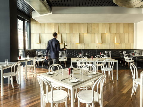 Ibis Adelaide - Sunshine Coast Tourism 11