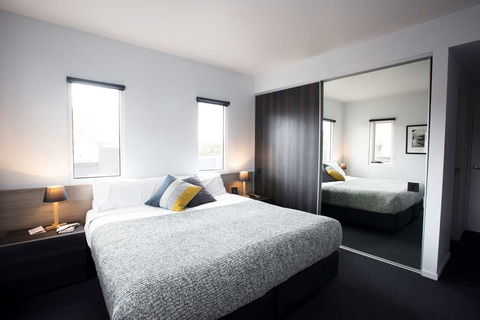 Tyrian Serviced Apartments - Sunshine Coast Tourism 1