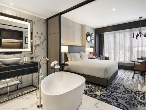 Sofitel Adelaide - Sunshine Coast Tourism 4