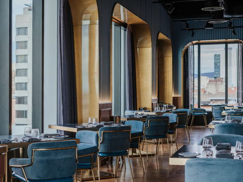 Sofitel Adelaide - Sunshine Coast Tourism 9