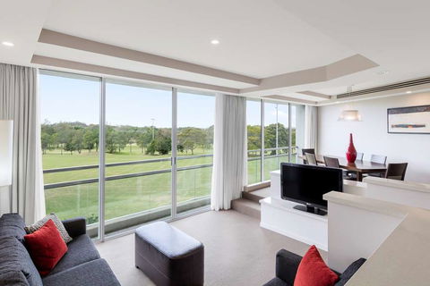 RACV Royal Pines Resort - Sunshine Coast Tourism 12