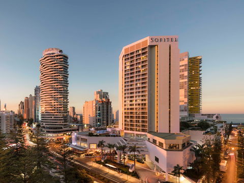 Sofitel Gold Coast - Holiday Sunshine Coast 0