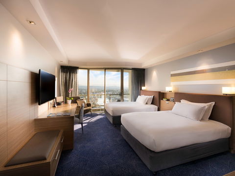 Sofitel Gold Coast - Holiday Sunshine Coast 4