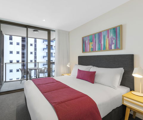 Avani Broadbeach Residences - Holiday Sunshine Coast 2
